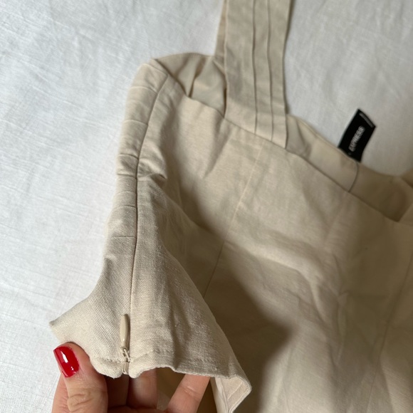 Express Tank Top - Picture 5 of 5